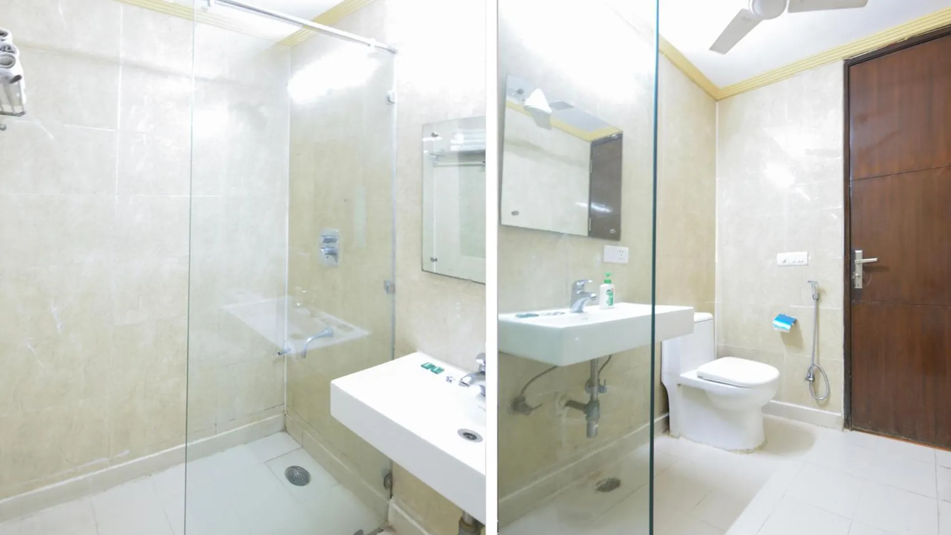 Fabhotel Am Bliss Gurgaon 0*,